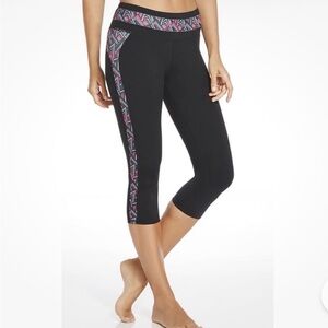 Fabletics Camacan Black peak Capri Leggings with Pink Geometric Trim